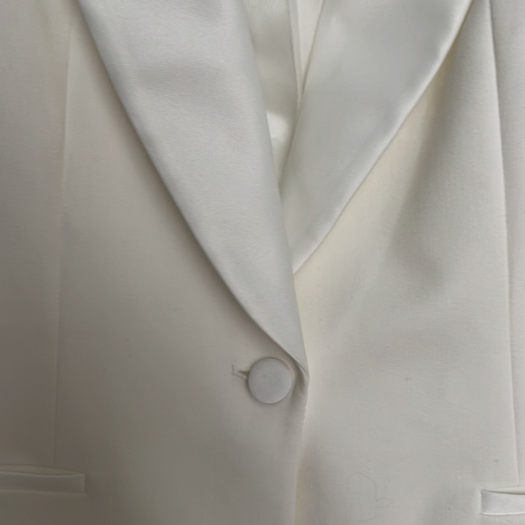 Zara white tuxedo blazer in like new condition - Picture 4 of 14